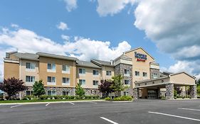 Fairfield Inn And Suites Slippery Rock